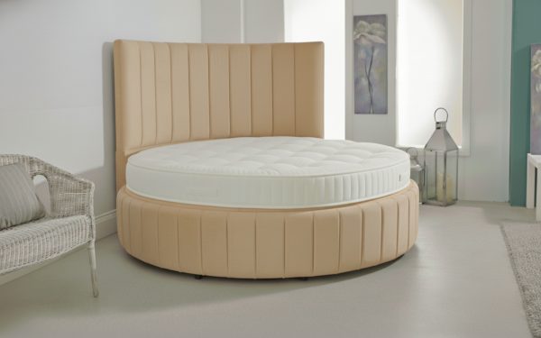 Royal_Circular_Panelled_round_Bed_plushfurniture_