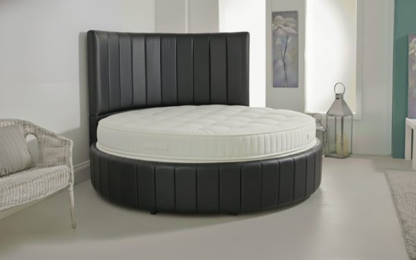 Royal_Circular_Panelled_round_Bed_plushfurniture_faux_leather