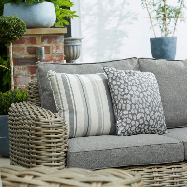 Amalfi_Collection_Outdoor_Garden_Rattan_Five_Seater_Set_plushfurniture